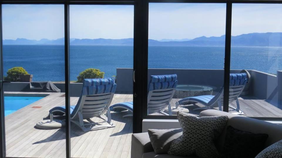65Oncliff Hotell Gansbaai Eksteriør bilde
